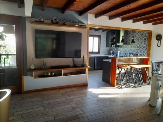 Casa de 7 alcobas en venta en Medio Dapa, Cali · foto 6 de 13