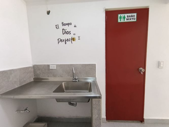 Local en arriendo en Laureles, Medellín, 35 m² · foto 9 de 10