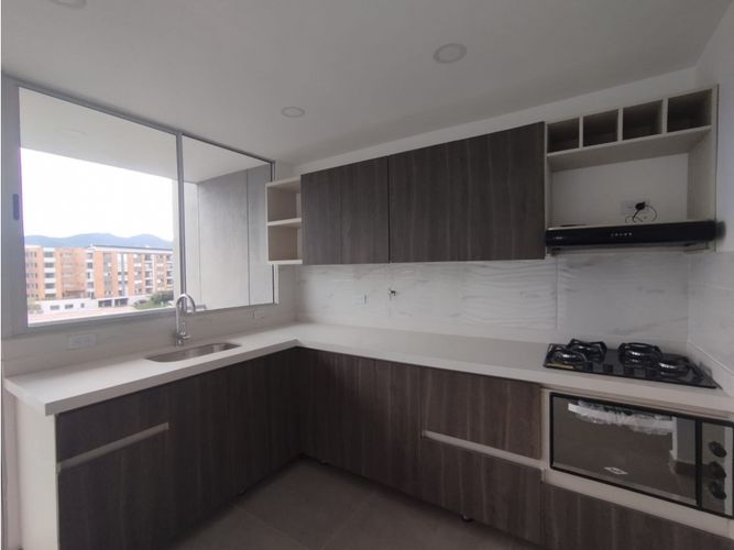 Apartamento de 3 alcobas en venta en Fatima, La Ceja, 70 m² · foto 2 de 16