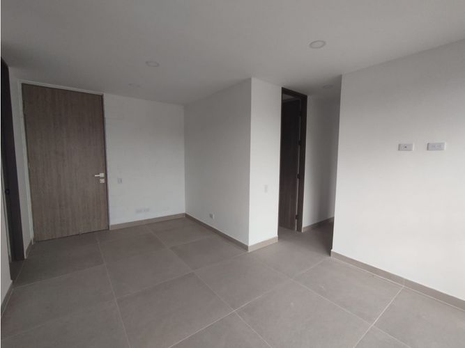 Apartamento de 3 alcobas en venta en Fatima, La Ceja, 70 m² · foto 5 de 16