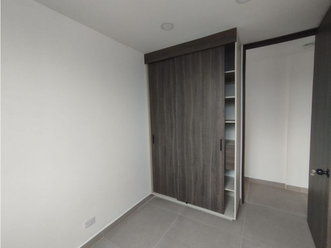 Apartamento de 3 alcobas en venta en Fatima, La Ceja, 70 m² · foto 9 de 16