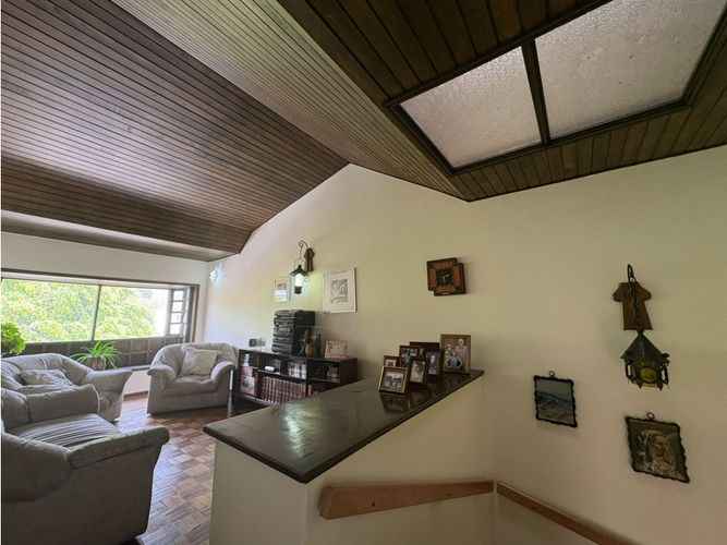 Casa de 4 alcobas en venta en Los Lagartos, Bogotá, 250 m² · foto 9 de 17