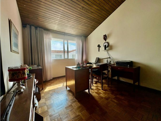 Casa de 4 alcobas en venta en Los Lagartos, Bogotá, 250 m² · foto 13 de 17