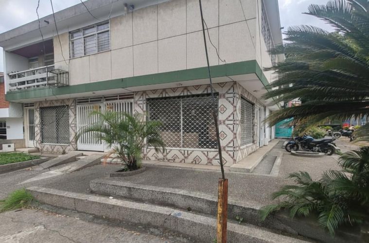 Local en arriendo en La Flora, Cali, 140 m² · foto 2 de 18