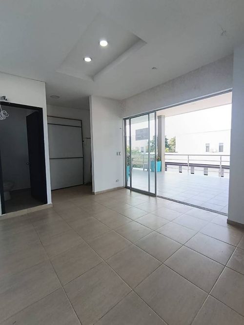 Local en arriendo en Pueblito Cafetero, Pereira, 25 m² · foto 2 de 8
