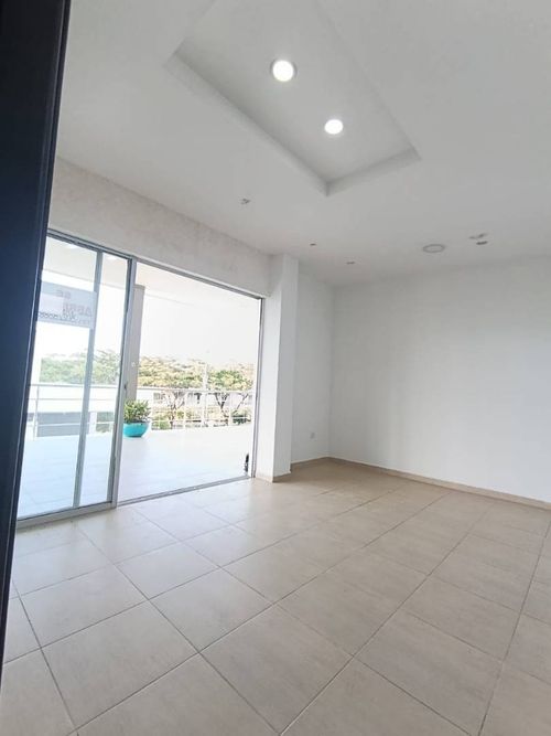 Local en arriendo en Pueblito Cafetero, Pereira, 25 m² · foto 5 de 8