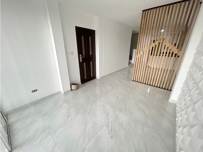 Apartamento de 4 alcobas en venta en La Floresta, Bucaramanga, 100 m² · foto 3 de 24