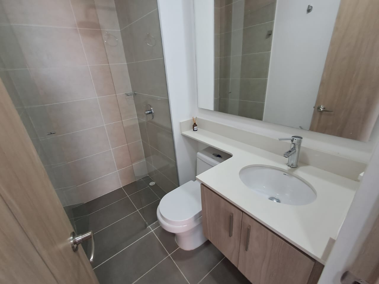 Apartamento en arriendo en Los Colegios, Rionegro · foto 11 de 18