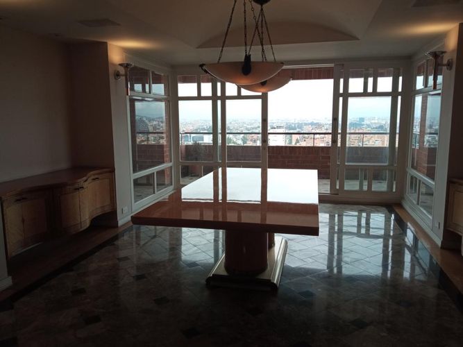 Apartamento de 4 alcobas en venta en La Cabrera, Bogotá, 421 m² · foto 8 de 24