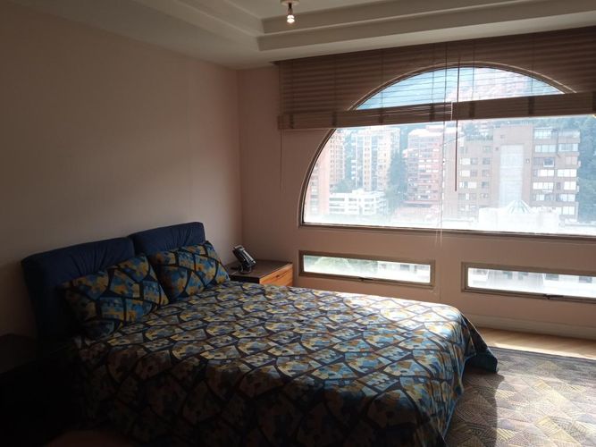 Apartamento de 4 alcobas en venta en La Cabrera, Bogotá, 421 m² · foto 18 de 24