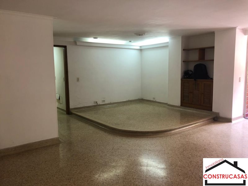 Apartamento en arriendo en Laureles, Medellín · foto 4 de 24