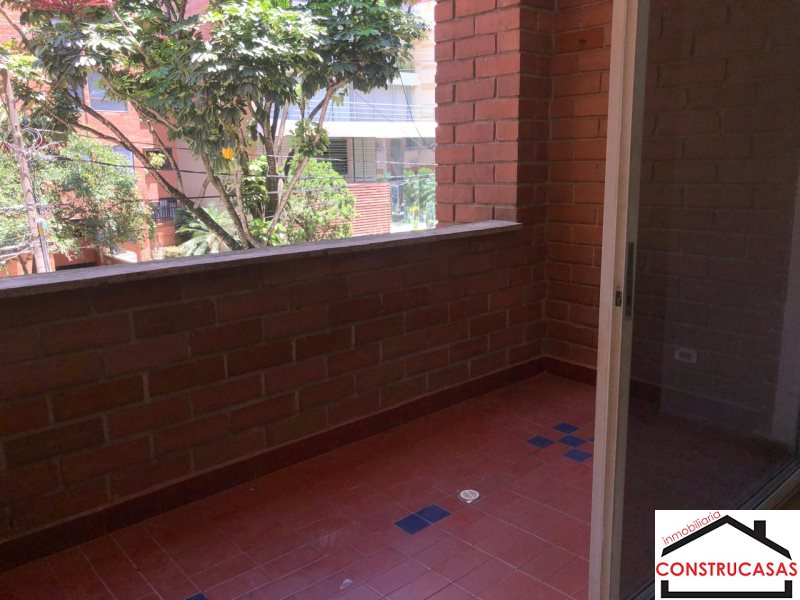 Apartamento en arriendo en Laureles, Medellín · foto 5 de 24