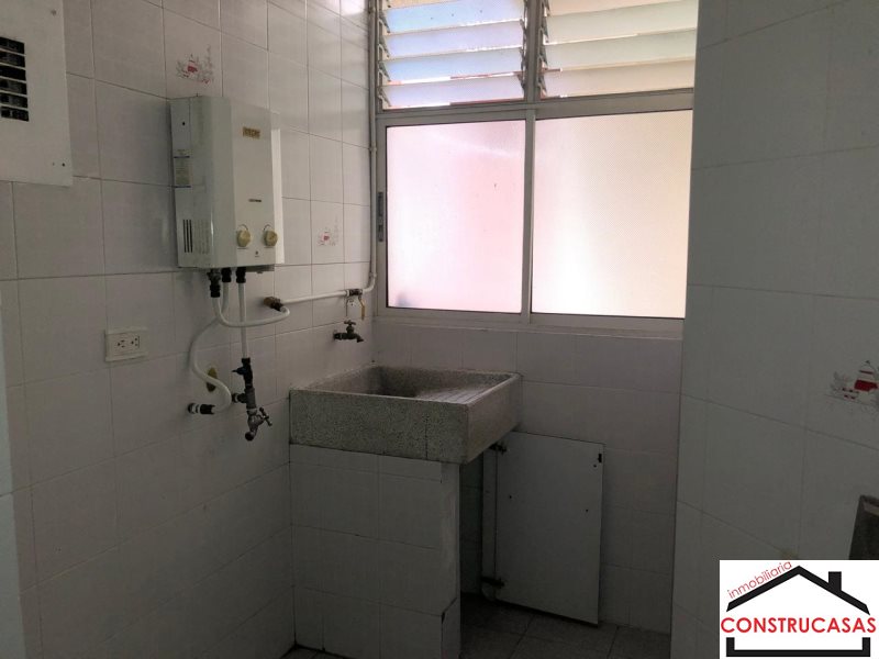 Apartamento en arriendo en Laureles, Medellín · foto 22 de 24