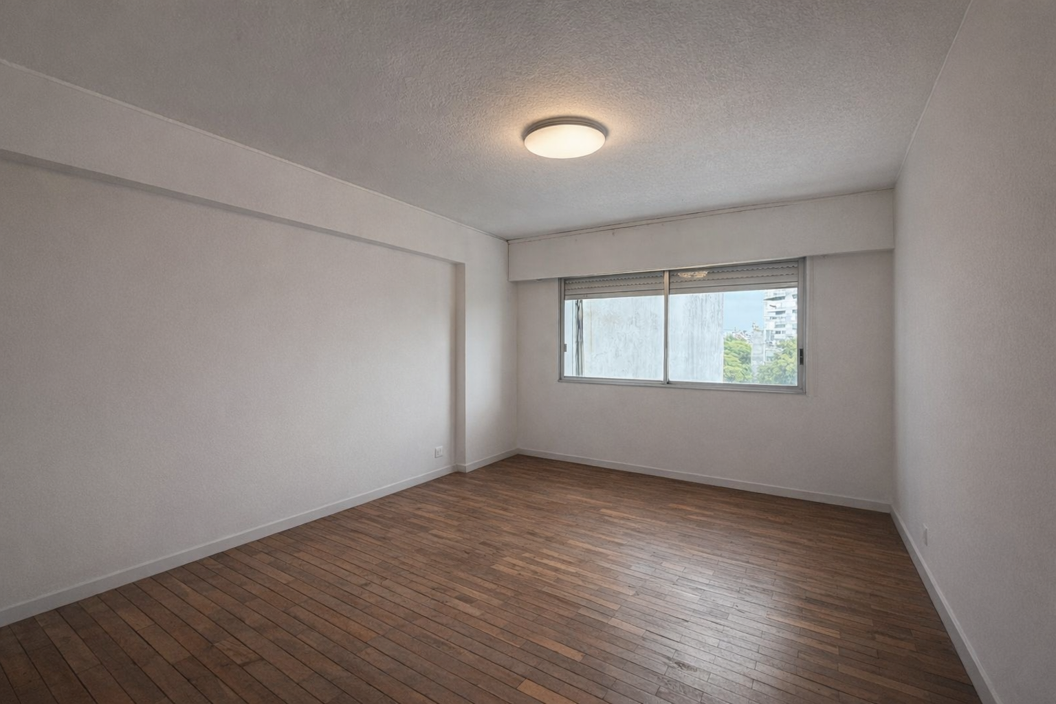 SE VENDE APARTAMENTO DE 3 DORMITORIOS Y 2 BAÑOS EN PUNTA CARRETAS - Detalle