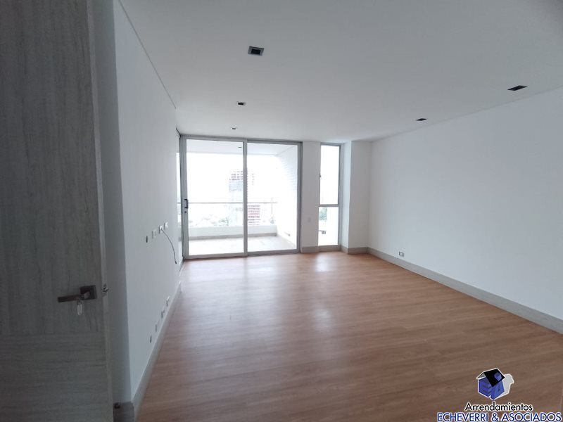 Apartamento en arriendo en Los Balsos, Medellín · foto 6 de 11