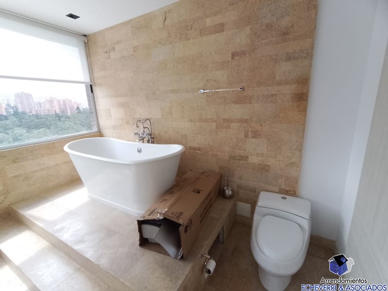 Apartamento en arriendo en Los Balsos, Medellín · foto 11 de 11