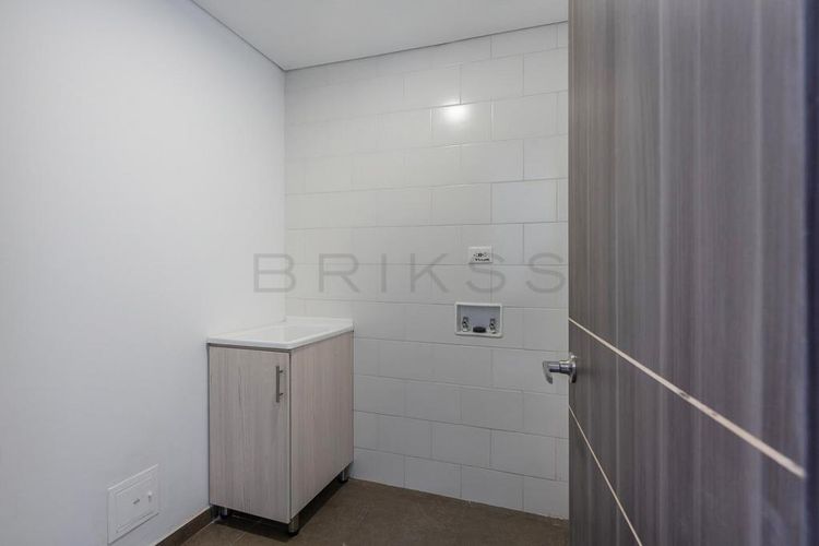 Apartamento de 3 alcobas en venta en La Castellana, Bogotá, 113 m² · foto 5 de 14