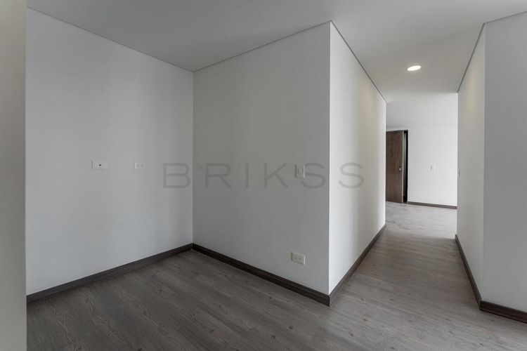 Apartamento de 3 alcobas en venta en La Castellana, Bogotá, 113 m² · foto 9 de 14
