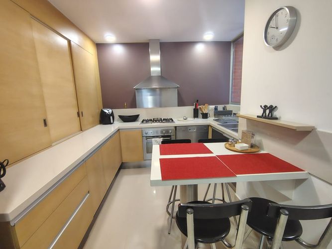 Apartamento de 3 alcobas en arriendo en El Poblado, Medellín, 170 m² · foto 6 de 20