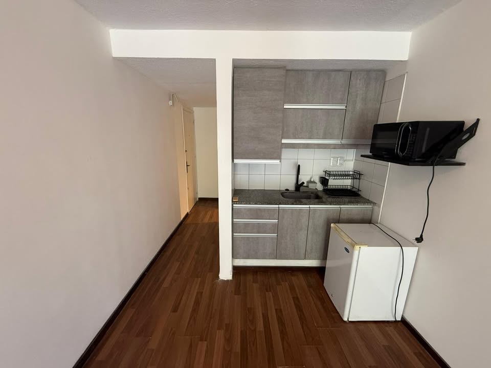 ALQUILER | Monoambiente con balcón en Pocitos · Foto 4