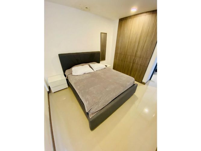 Apartamento de 2 alcobas en venta en Crespo, Cartagena, 91 m² · foto 8 de 12