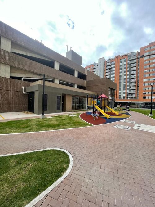 Apartaestudio en venta en Prado Veraniego, Bogotá, 38 m² · foto 2 de 14