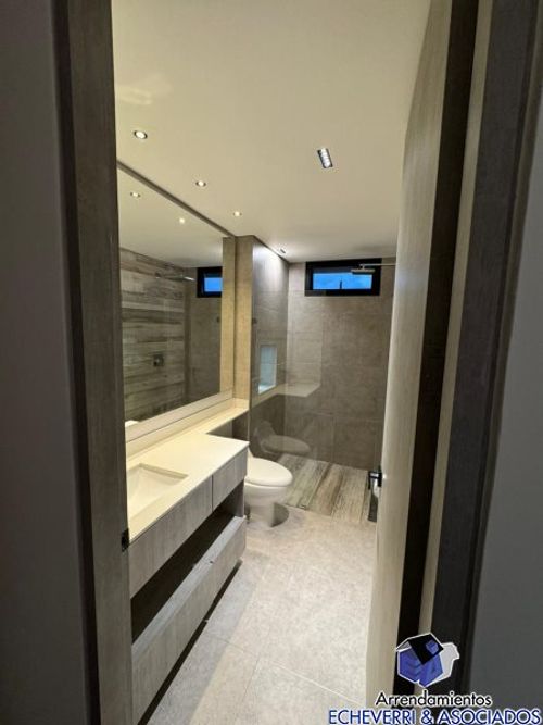 Casa de 3 alcobas en venta en Loma Del Escobero, Envigado · foto 8 de 18