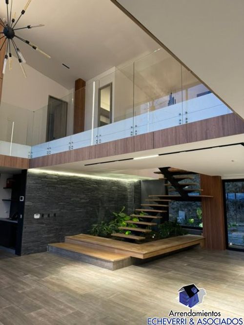 Casa de 3 alcobas en venta en Loma Del Escobero, Envigado · foto 15 de 18