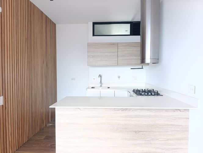 Apartamento de 2 alcobas en arriendo en San Lucas, Medellín, 130 m² · foto 6 de 17