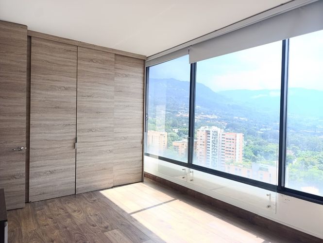 Apartamento de 2 alcobas en arriendo en San Lucas, Medellín, 130 m² · foto 10 de 17