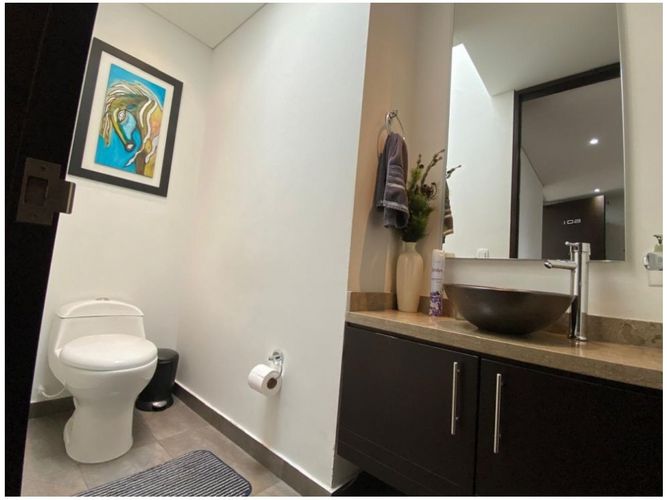 Apartamento de 3 alcobas en venta en Santa Barbara, Bogotá, 198 m² · foto 12 de 22