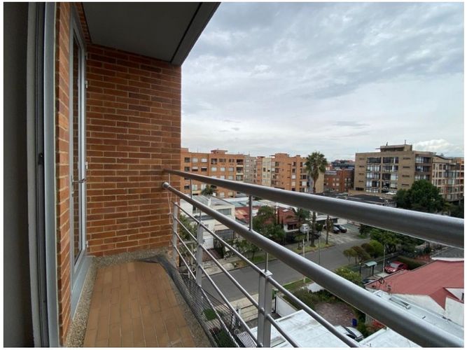 Apartamento de 3 alcobas en venta en Santa Barbara, Bogotá, 198 m² · foto 19 de 22