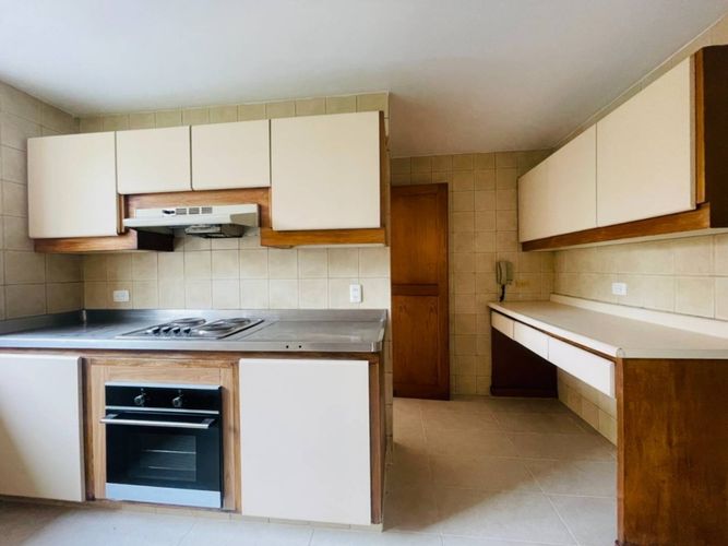 Apartamento en venta en El Poblado, Medellín · foto 4 de 20