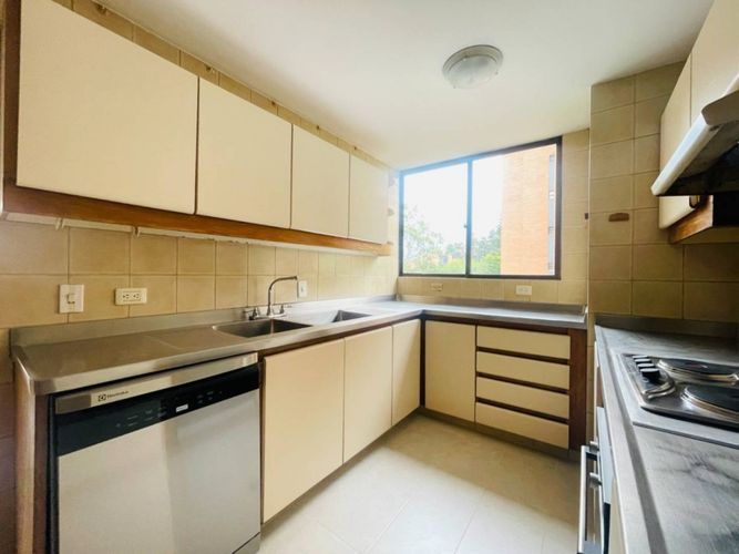 Apartamento en venta en El Poblado, Medellín · foto 20 de 20