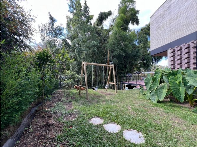 Casa de 5 alcobas en venta en Samaria, El Carmen de Viboral, 419 m² · foto 23 de 24
