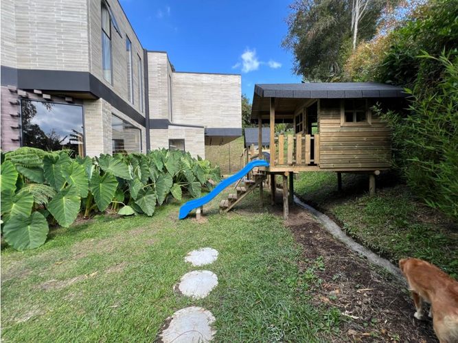 Casa de 5 alcobas en venta en Samaria, El Carmen de Viboral, 419 m² · foto 24 de 24