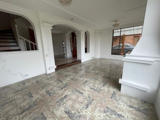 Casa de 4 alcobas en venta en San Jorge, Chía, 220 m² · foto 8 de 24