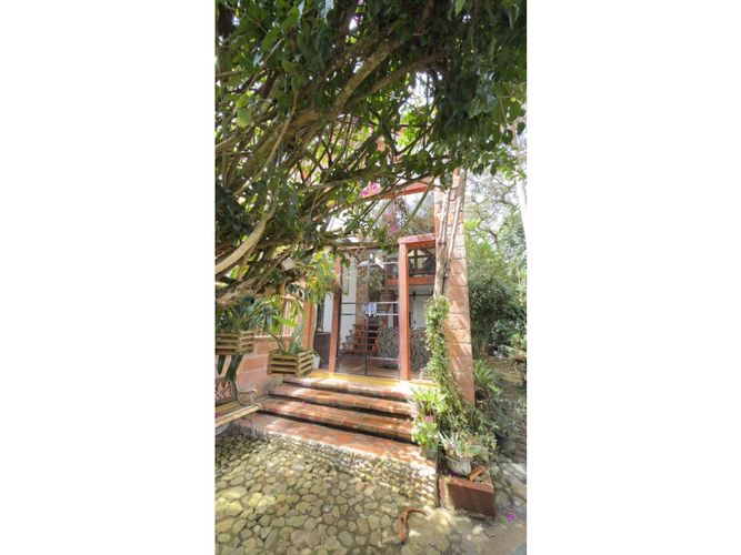 Casa de 3 alcobas en venta en Lomitas, La Ceja, 176 m² · foto 3 de 8