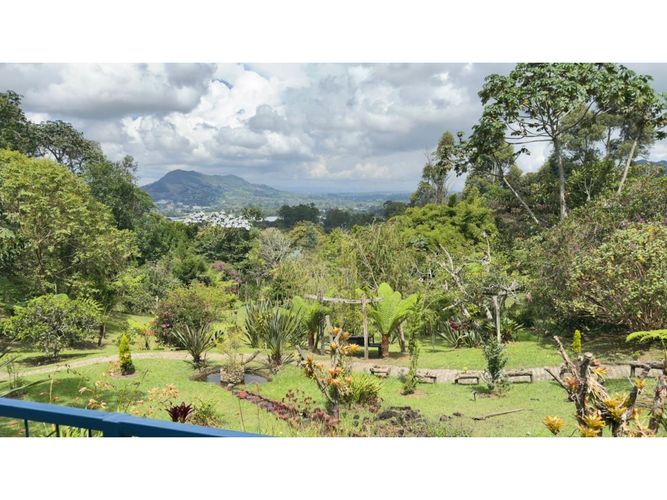 Casa de 3 alcobas en venta en Lomitas, La Ceja, 176 m² · foto 8 de 8