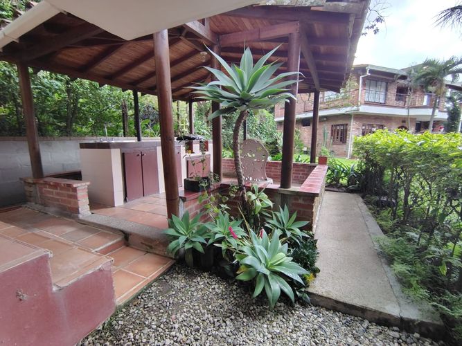 Casa de 3 alcobas en venta en Vereda La Doctora, Sabaneta, 450 m² · foto 19 de 19