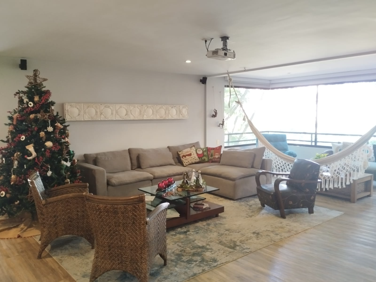 Apartamento en arriendo en Los Balsos, Medellín · foto 6 de 24