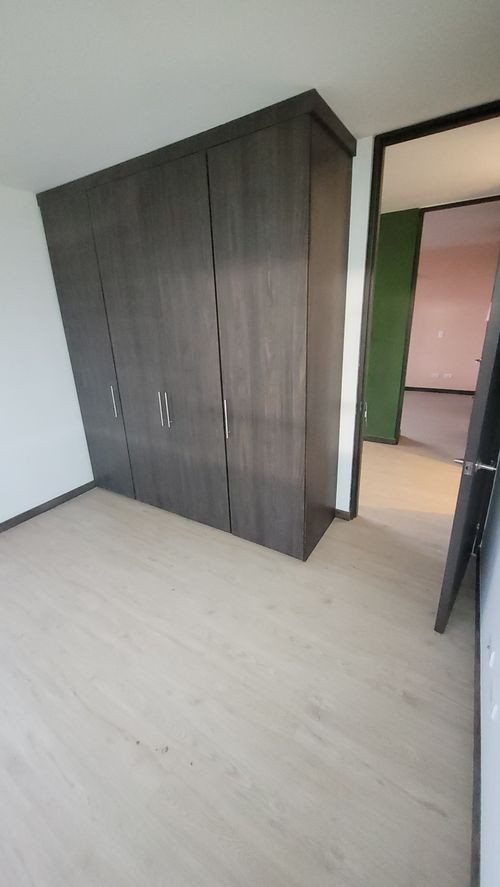 Apartamento de 3 alcobas en venta en Centro, Funza, 87 m² · foto 4 de 19