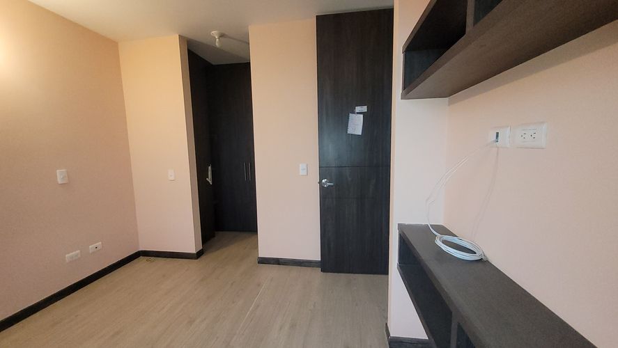 Apartamento de 3 alcobas en venta en Centro, Funza, 87 m² · foto 5 de 19