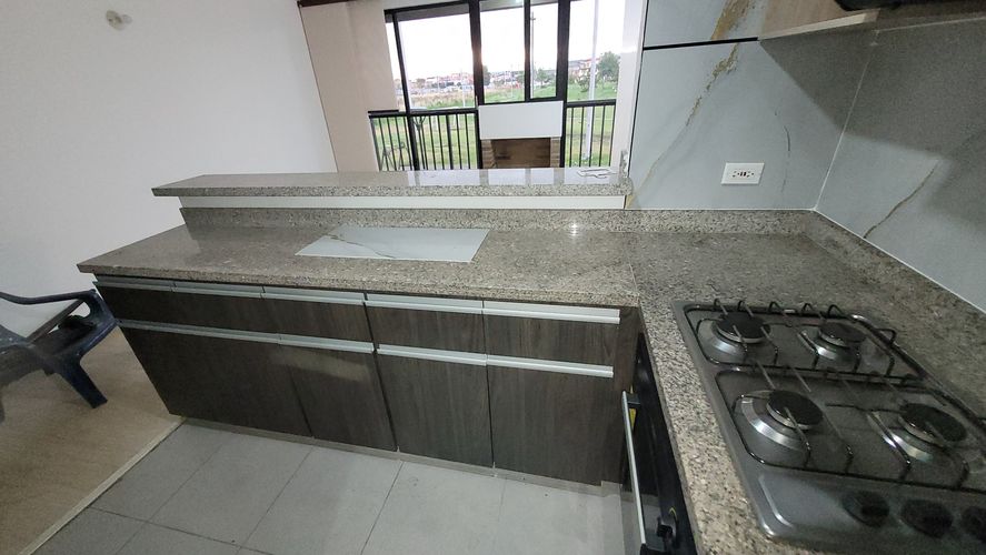 Apartamento de 3 alcobas en venta en Centro, Funza, 87 m² · foto 3 de 19