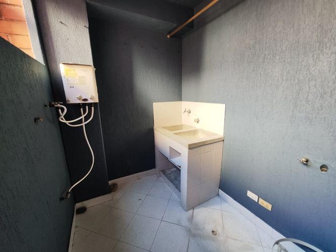 Apartamento de 3 alcobas en arriendo en Laureles, Medellín, 150 m² · foto 6 de 20