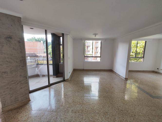 Apartamento de 3 alcobas en arriendo en Laureles, Medellín, 150 m² · foto 10 de 20