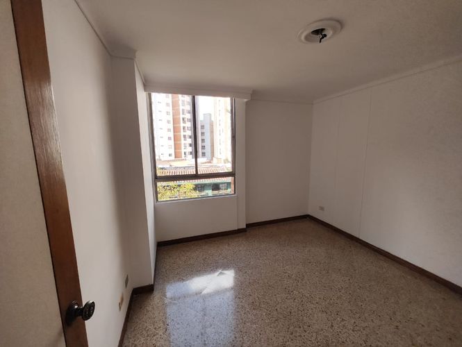 Apartamento de 3 alcobas en arriendo en Laureles, Medellín, 150 m² · foto 15 de 20