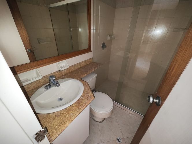 Apartamento de 3 alcobas en arriendo en Laureles, Medellín, 150 m² · foto 17 de 20