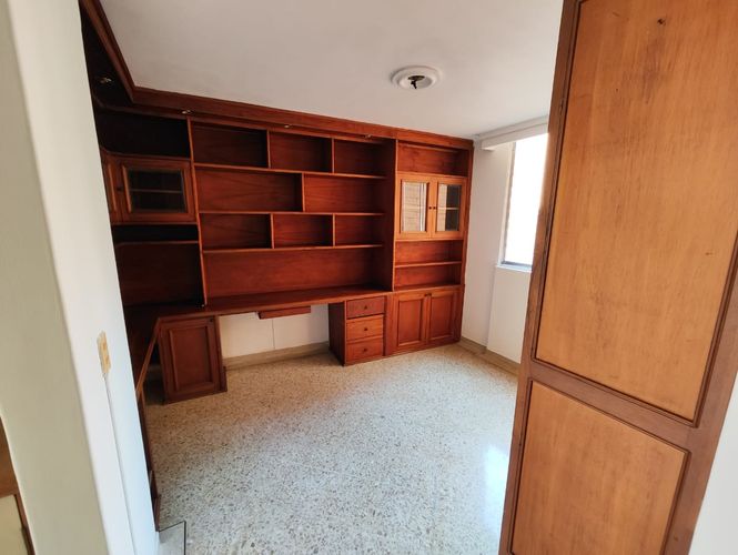 Apartamento de 3 alcobas en arriendo en Laureles, Medellín, 150 m² · foto 18 de 20