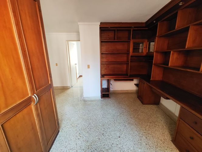 Apartamento de 3 alcobas en arriendo en Laureles, Medellín, 150 m² · foto 19 de 20